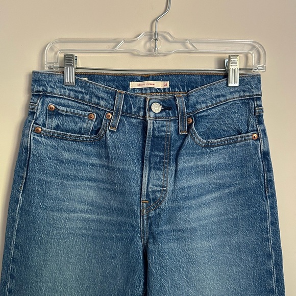 Levi’s Wedgie Straight Jeans Size 28 - Picture 3 of 10